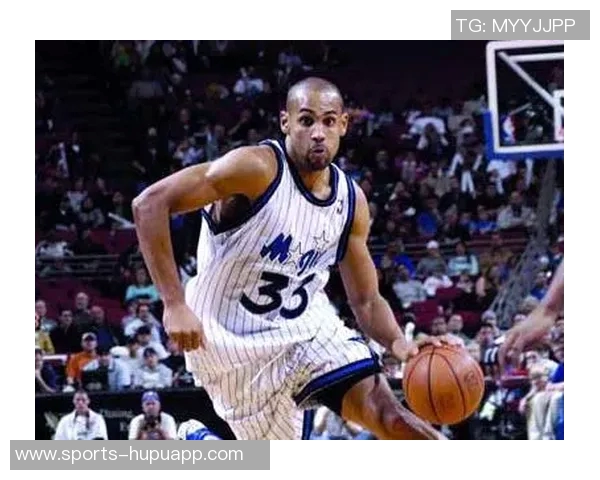 格兰特希尔盛赞斯波近20年友谊认为他是美国男篮最佳主帅人选 格兰特希尔盛赞斯波近20年友谊认为他是美国男篮最佳主帅人选