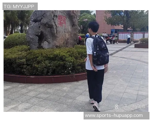 今日趣图:斯洛特巧妙安排小队出战主力难敌的幽默瞬间 今日趣图:斯洛特巧妙安排小队出战主力难敌的幽默瞬间