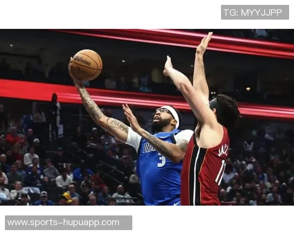 弗拉格谈球队进攻组织表现认为自己在3号位上有时显得僵硬 弗拉格谈球队进攻组织表现认为自己在3号位上有时显得僵硬