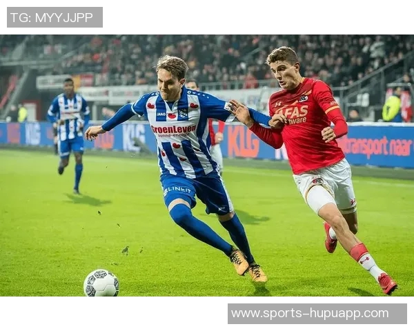 纽卡斯尔关注阿尔克马尔19岁中场斯米特转会费预计达2000万镑 纽卡斯尔关注阿尔克马尔19岁中场斯米特转会费预计达2000万镑