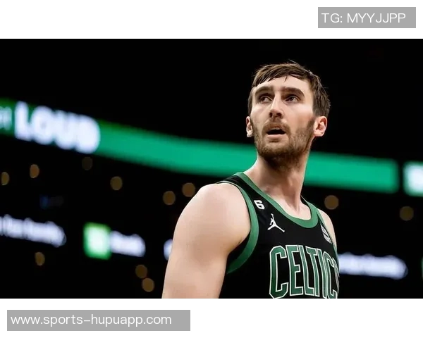 本赛季防守表现最佳的10位球员科内特领衔戈贝尔紧随其后