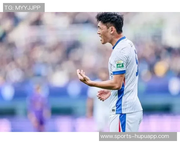 申花遭广岛逆袭朱辰杰失位致荒木隼人头球破门球队陷入困境